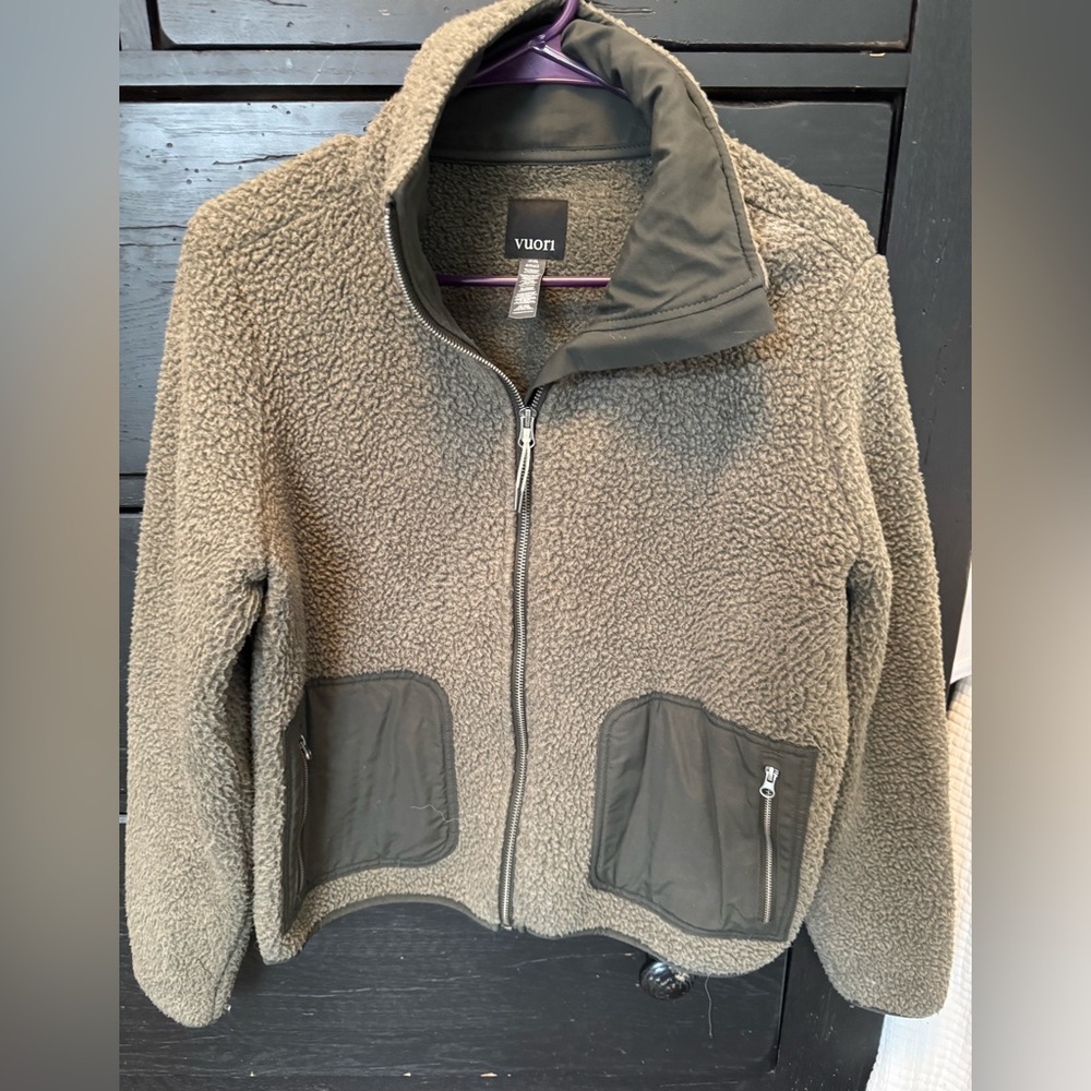 Vuori Alpine Sherpa Jacket
